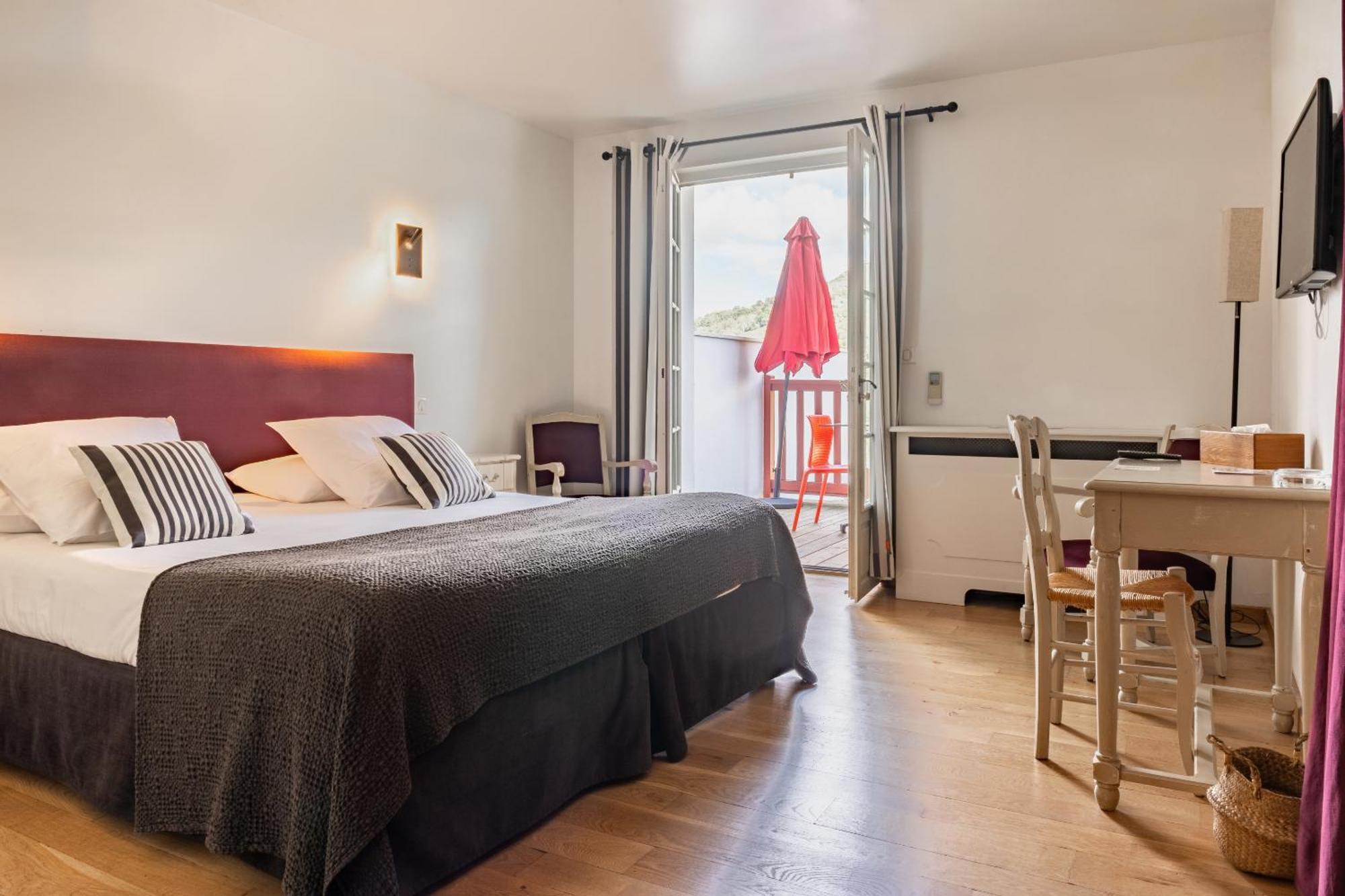 Hotel Restaurant & Spa La Maison Oppoca Aïnhoa Pokoj fotografie